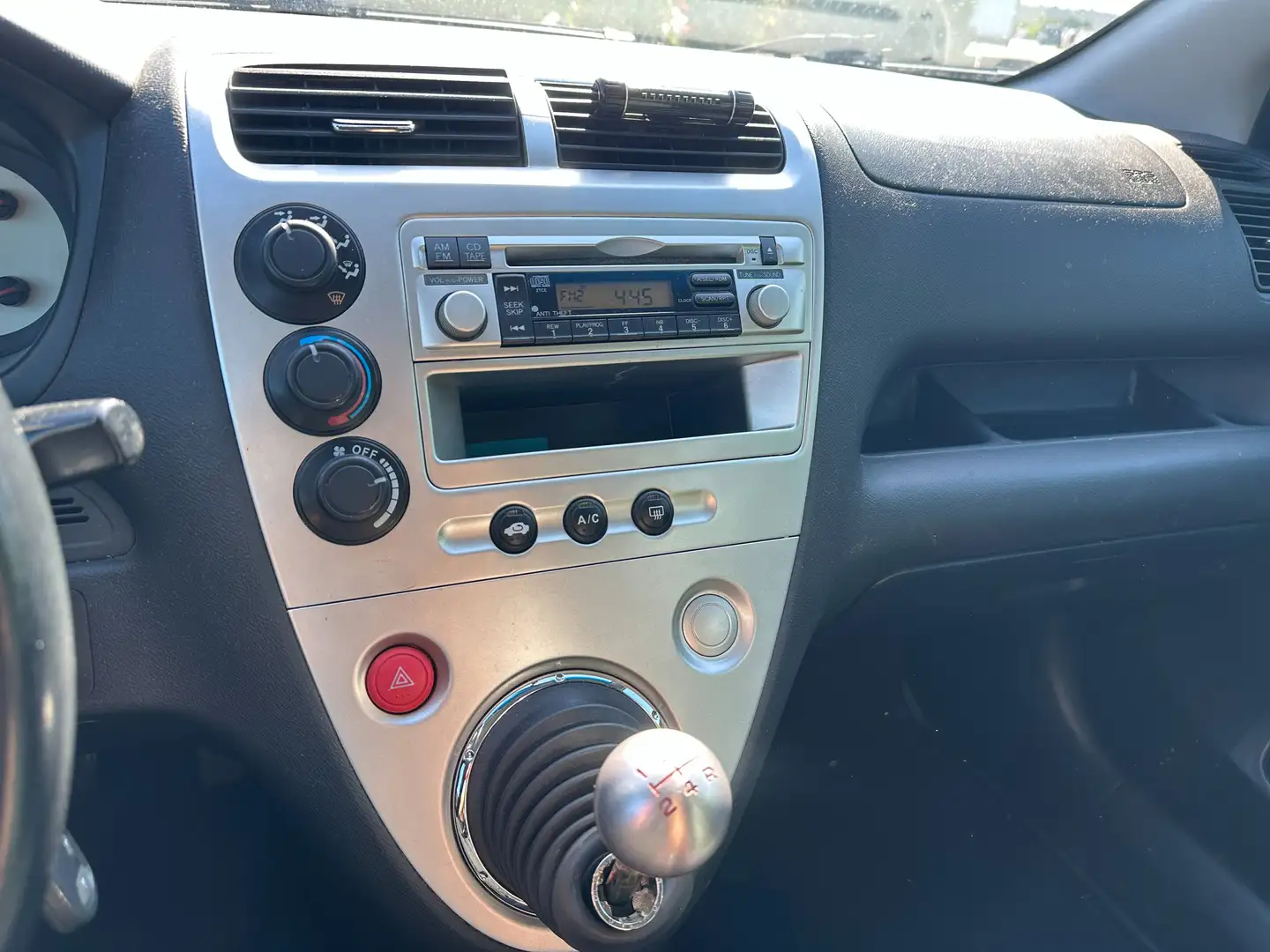 
								2004 Honda Civic Coupe SiR full									