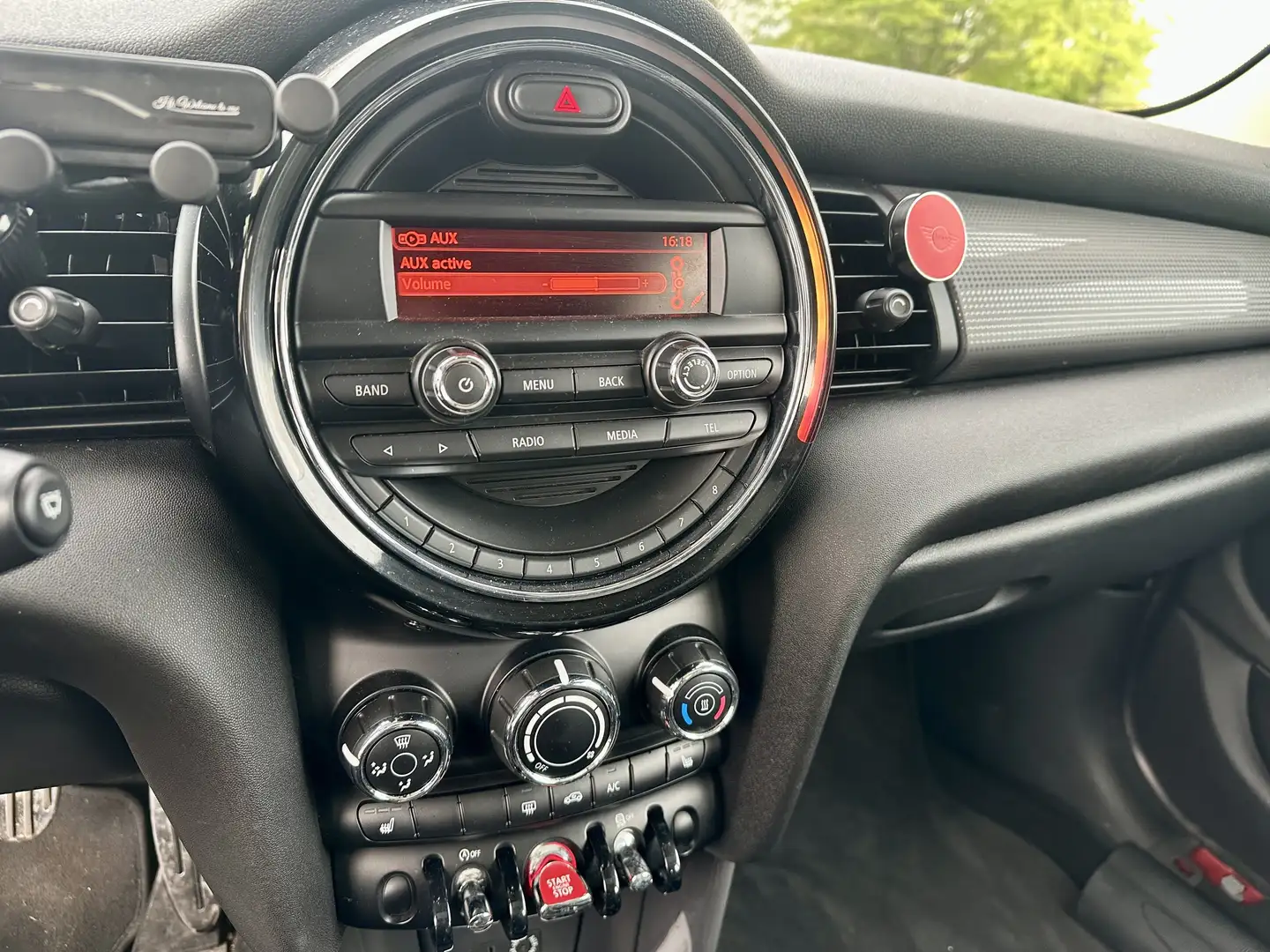 
								2016 MINI Cooper full									