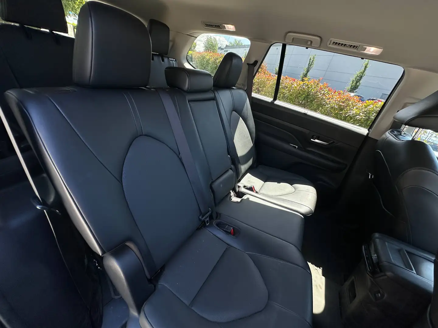 
								2024 Toyota Grand Highlander Hybrid XLE full									