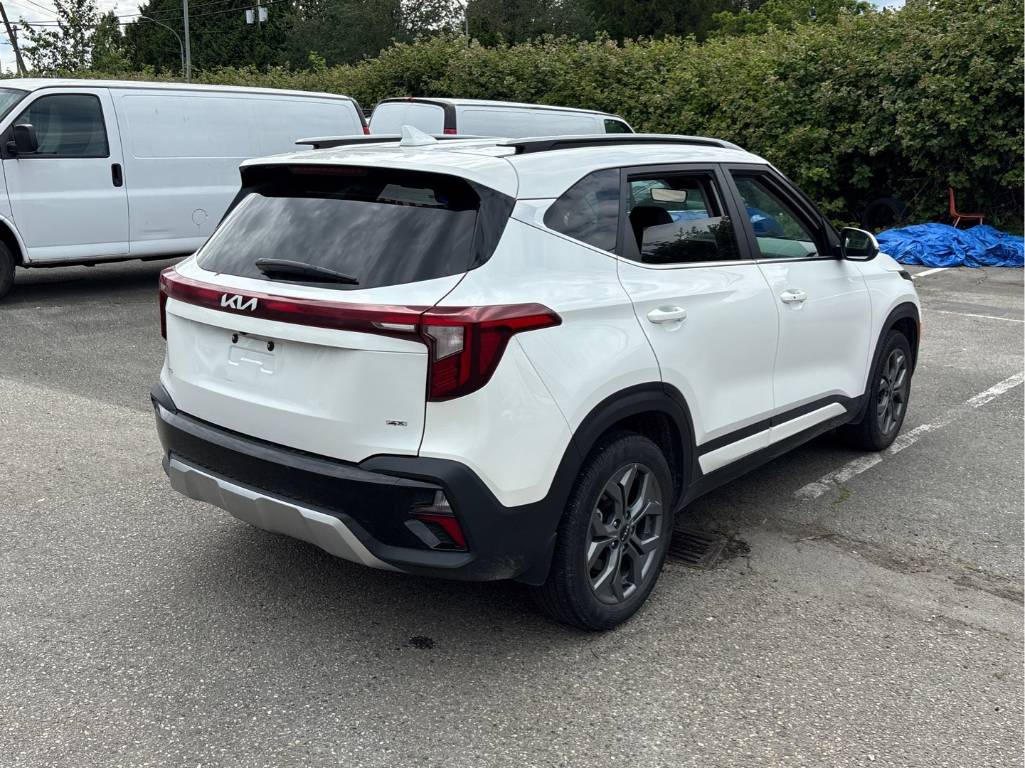 2025 Kia Seltos EX AWD